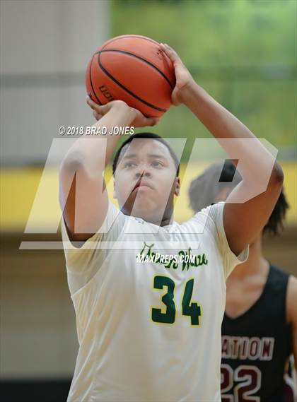 Thumbnail 3 in Gallatin vs Station Camp (TSSAA District 9-AAA Quarterfinal) photogallery.