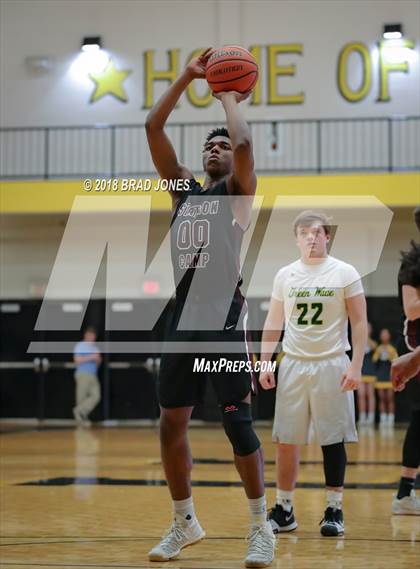 Thumbnail 1 in Gallatin vs Station Camp (TSSAA District 9-AAA Quarterfinal) photogallery.