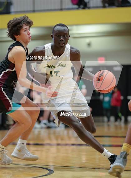 Thumbnail 3 in Gallatin vs Station Camp (TSSAA District 9-AAA Quarterfinal) photogallery.