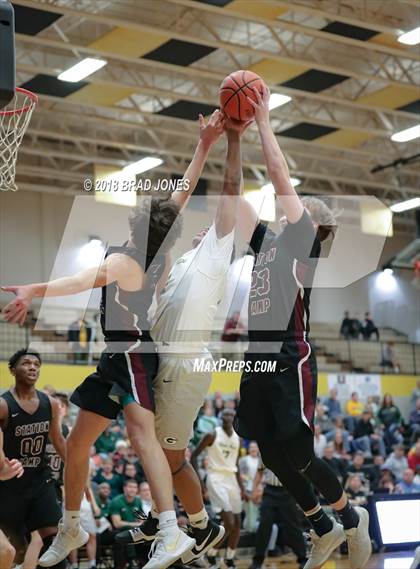 Thumbnail 1 in Gallatin vs Station Camp (TSSAA District 9-AAA Quarterfinal) photogallery.