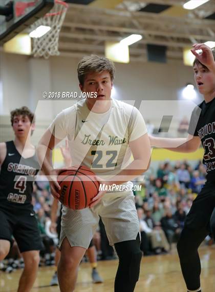 Thumbnail 1 in Gallatin vs Station Camp (TSSAA District 9-AAA Quarterfinal) photogallery.