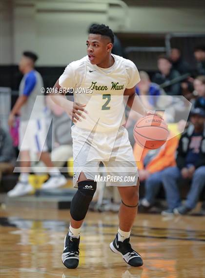 Thumbnail 2 in Gallatin vs Station Camp (TSSAA District 9-AAA Quarterfinal) photogallery.