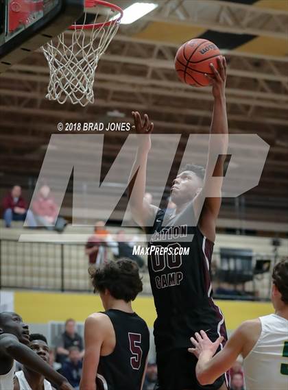 Thumbnail 1 in Gallatin vs Station Camp (TSSAA District 9-AAA Quarterfinal) photogallery.