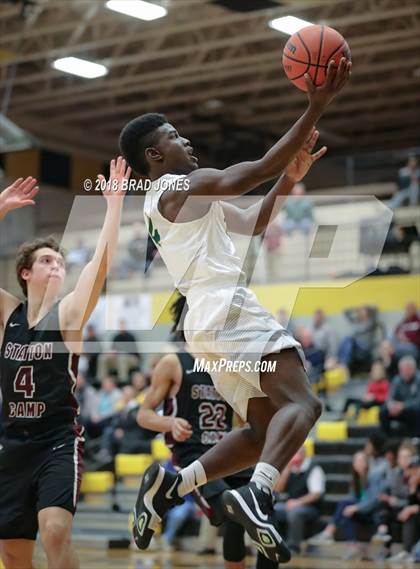 Thumbnail 3 in Gallatin vs Station Camp (TSSAA District 9-AAA Quarterfinal) photogallery.