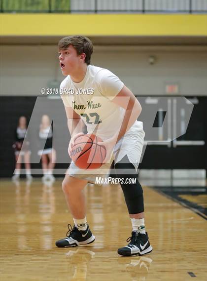 Thumbnail 2 in Gallatin vs Station Camp (TSSAA District 9-AAA Quarterfinal) photogallery.