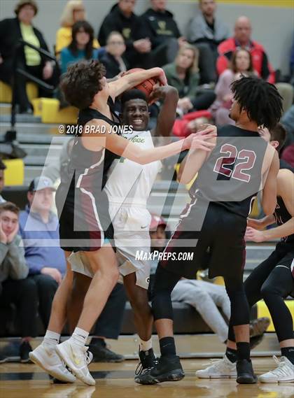 Thumbnail 2 in Gallatin vs Station Camp (TSSAA District 9-AAA Quarterfinal) photogallery.