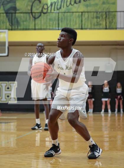 Thumbnail 3 in Gallatin vs Station Camp (TSSAA District 9-AAA Quarterfinal) photogallery.