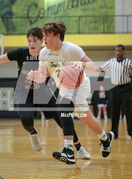 Thumbnail 3 in Gallatin vs Station Camp (TSSAA District 9-AAA Quarterfinal) photogallery.