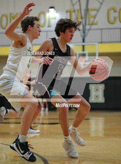 Thumbnail 1 in Gallatin vs Station Camp (TSSAA District 9-AAA Quarterfinal) photogallery.