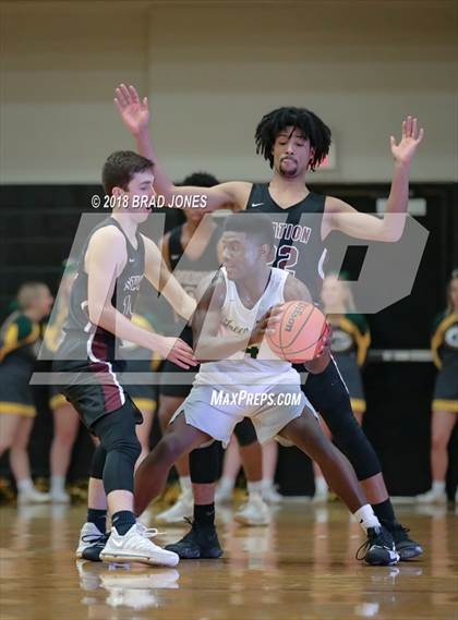 Thumbnail 1 in Gallatin vs Station Camp (TSSAA District 9-AAA Quarterfinal) photogallery.