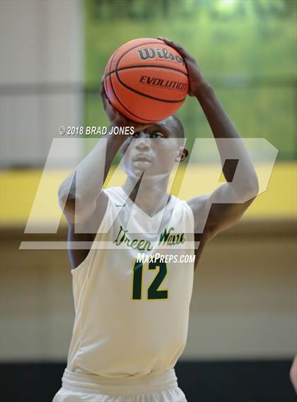 Thumbnail 3 in Gallatin vs Station Camp (TSSAA District 9-AAA Quarterfinal) photogallery.