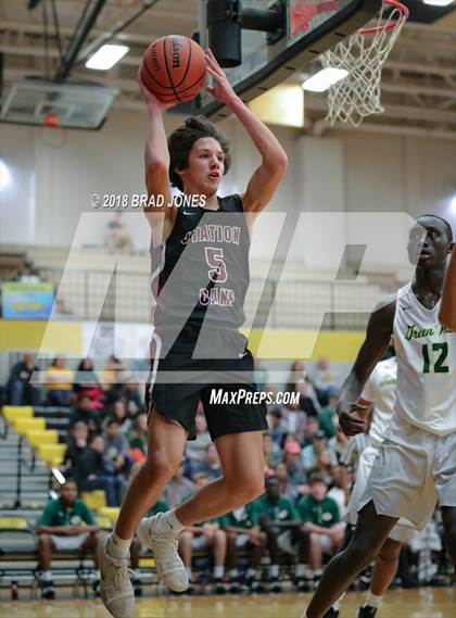 Thumbnail 3 in Gallatin vs Station Camp (TSSAA District 9-AAA Quarterfinal) photogallery.