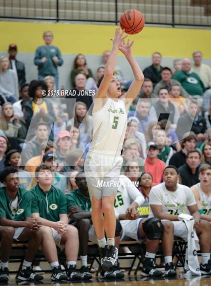Thumbnail 1 in Gallatin vs Station Camp (TSSAA District 9-AAA Quarterfinal) photogallery.
