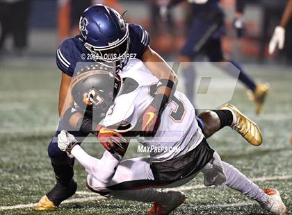 Thumbnail 3 in Central vs. Sierra Canyon (CIF State DIV 1AA Championship Final) photogallery.