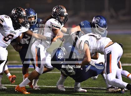 Thumbnail 3 in Central vs. Sierra Canyon (CIF State DIV 1AA Championship Final) photogallery.