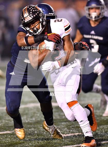 Thumbnail 3 in Central vs. Sierra Canyon (CIF State DIV 1AA Championship Final) photogallery.