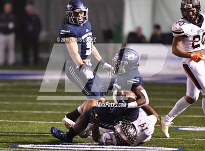 Thumbnail 3 in Central vs. Sierra Canyon (CIF State DIV 1AA Championship Final) photogallery.