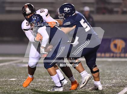 Thumbnail 1 in Central vs. Sierra Canyon (CIF State DIV 1AA Championship Final) photogallery.