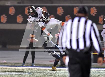 Thumbnail 3 in Central vs. Sierra Canyon (CIF State DIV 1AA Championship Final) photogallery.