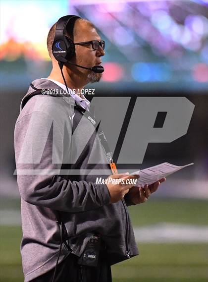 Thumbnail 1 in Central vs. Sierra Canyon (CIF State DIV 1AA Championship Final) photogallery.