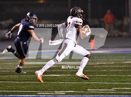Thumbnail 1 in Central vs. Sierra Canyon (CIF State DIV 1AA Championship Final) photogallery.