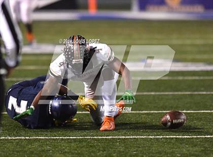 Thumbnail 1 in Central vs. Sierra Canyon (CIF State DIV 1AA Championship Final) photogallery.