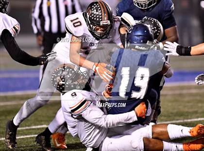 Thumbnail 2 in Central vs. Sierra Canyon (CIF State DIV 1AA Championship Final) photogallery.