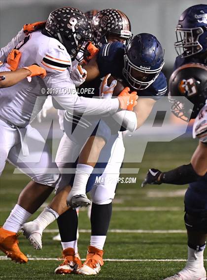 Thumbnail 1 in Central vs. Sierra Canyon (CIF State DIV 1AA Championship Final) photogallery.