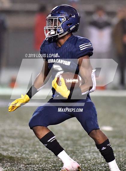 Thumbnail 3 in Central vs. Sierra Canyon (CIF State DIV 1AA Championship Final) photogallery.