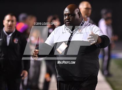 Thumbnail 3 in Central vs. Sierra Canyon (CIF State DIV 1AA Championship Final) photogallery.