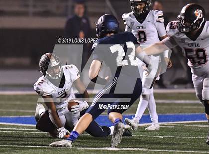 Thumbnail 1 in Central vs. Sierra Canyon (CIF State DIV 1AA Championship Final) photogallery.