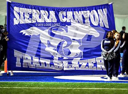 Thumbnail 1 in Central vs. Sierra Canyon (CIF State DIV 1AA Championship Final) photogallery.