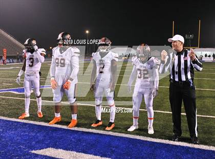 Thumbnail 1 in Central vs. Sierra Canyon (CIF State DIV 1AA Championship Final) photogallery.