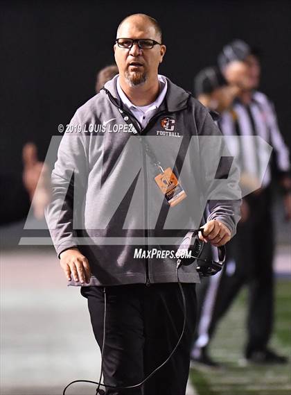 Thumbnail 2 in Central vs. Sierra Canyon (CIF State DIV 1AA Championship Final) photogallery.