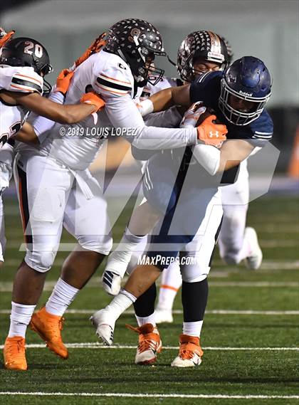 Thumbnail 3 in Central vs. Sierra Canyon (CIF State DIV 1AA Championship Final) photogallery.
