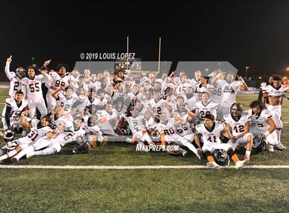Thumbnail 1 in Central vs. Sierra Canyon (CIF State DIV 1AA Championship Final) photogallery.