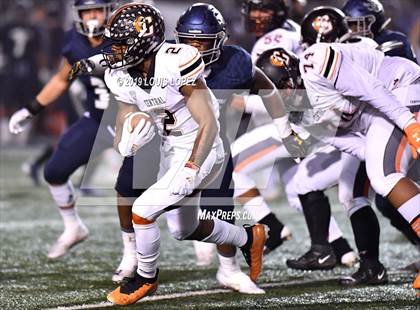 Thumbnail 3 in Central vs. Sierra Canyon (CIF State DIV 1AA Championship Final) photogallery.