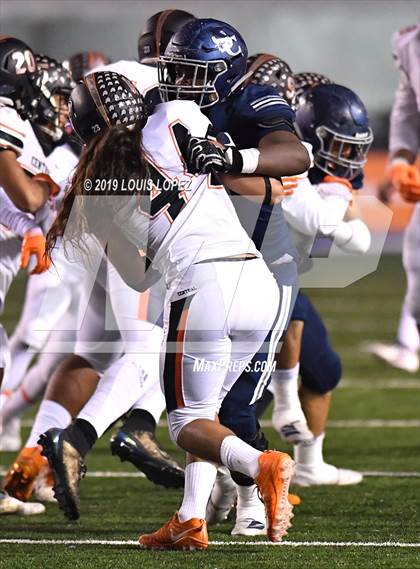 Thumbnail 1 in Central vs. Sierra Canyon (CIF State DIV 1AA Championship Final) photogallery.
