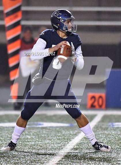 Thumbnail 1 in Central vs. Sierra Canyon (CIF State DIV 1AA Championship Final) photogallery.