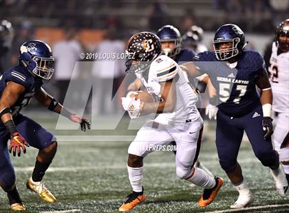 Thumbnail 2 in Central vs. Sierra Canyon (CIF State DIV 1AA Championship Final) photogallery.