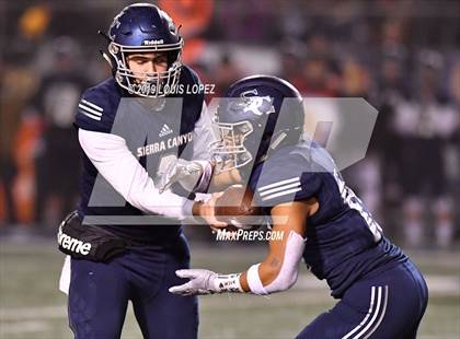 Thumbnail 2 in Central vs. Sierra Canyon (CIF State DIV 1AA Championship Final) photogallery.