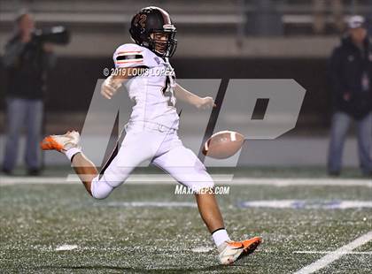Thumbnail 1 in Central vs. Sierra Canyon (CIF State DIV 1AA Championship Final) photogallery.