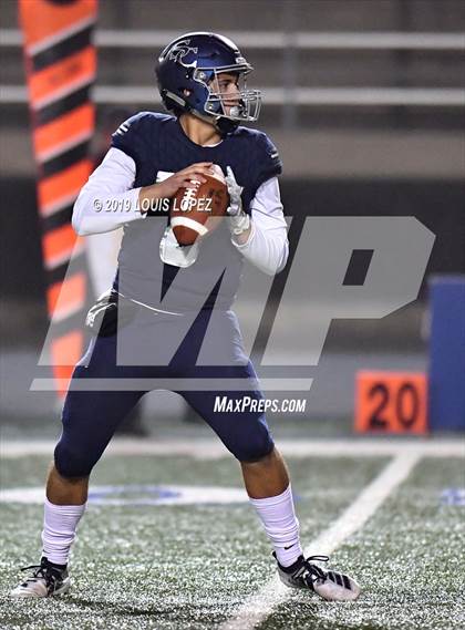 Thumbnail 2 in Central vs. Sierra Canyon (CIF State DIV 1AA Championship Final) photogallery.