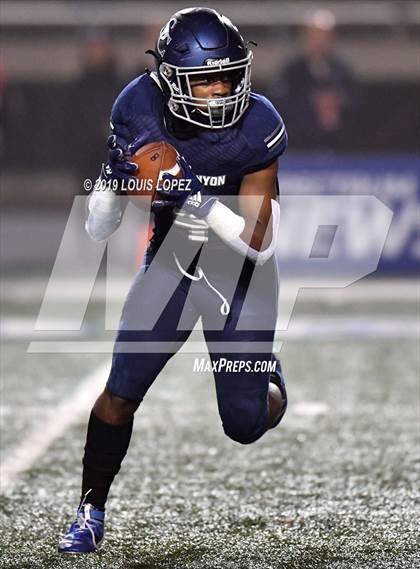 Thumbnail 3 in Central vs. Sierra Canyon (CIF State DIV 1AA Championship Final) photogallery.