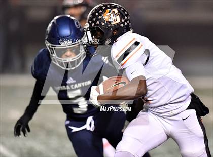 Thumbnail 2 in Central vs. Sierra Canyon (CIF State DIV 1AA Championship Final) photogallery.