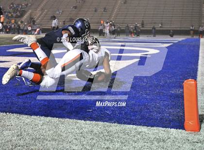 Thumbnail 2 in Central vs. Sierra Canyon (CIF State DIV 1AA Championship Final) photogallery.