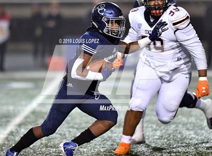 Thumbnail 1 in Central vs. Sierra Canyon (CIF State DIV 1AA Championship Final) photogallery.