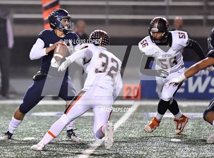 Thumbnail 3 in Central vs. Sierra Canyon (CIF State DIV 1AA Championship Final) photogallery.