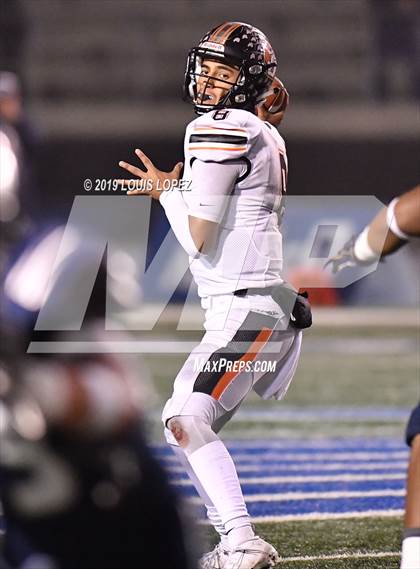 Thumbnail 2 in Central vs. Sierra Canyon (CIF State DIV 1AA Championship Final) photogallery.