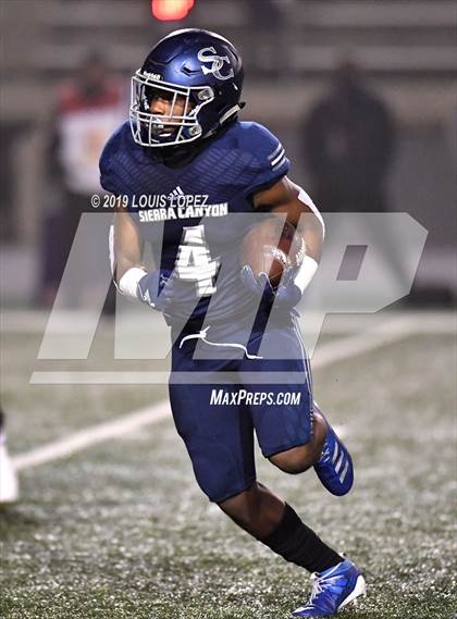 Thumbnail 3 in Central vs. Sierra Canyon (CIF State DIV 1AA Championship Final) photogallery.